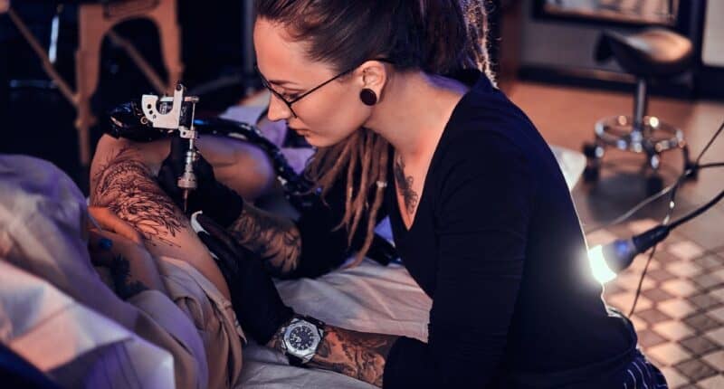 tasse e costi per diventare tatuatore