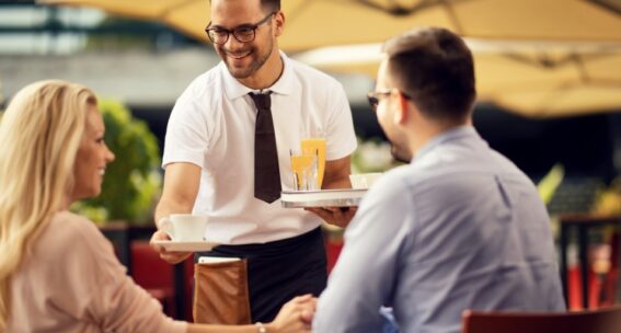 Turismo in Italia: Manca il lavoro o i lavoratori?