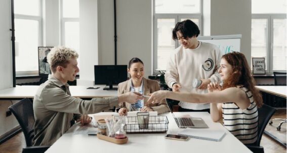 Decreto Bollette, come funzionano i nuovi incentivi per le startup innovative