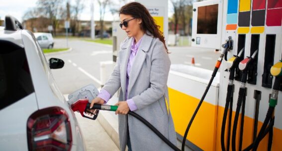 Bonus benzina da 80 euro: come funziona e chi ne ha diritto