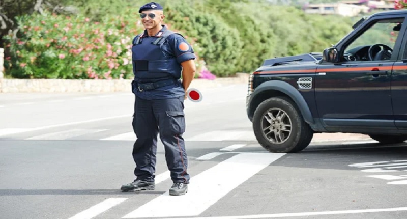 chi paga stipendio carabiniere