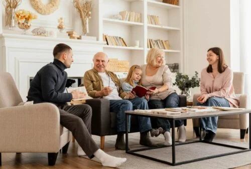 Assegno di inclusione luglio 2025: come funziona il rinnovo e novità sulla sospensione di un mese