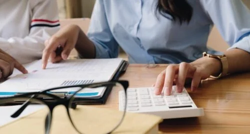 Bonus lavoratori in regime forfettario 2026, sconto del 50% sui contributi: come funziona lo sgravio fiscale