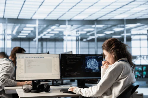Intelligenza artificiale, il Senato approva la legge IA: regole su sanità, lavoro e giustizia