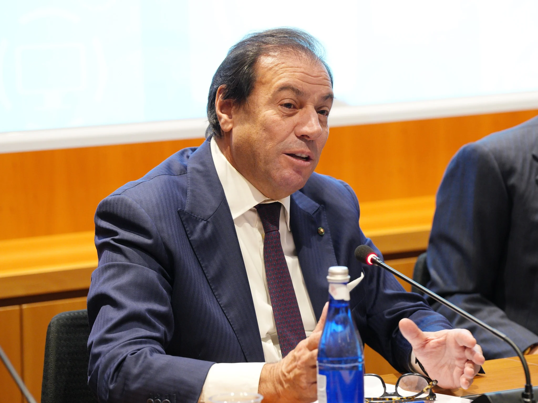 Decreto Omnibus 2026, le novità annunciate dal viceministro Leo