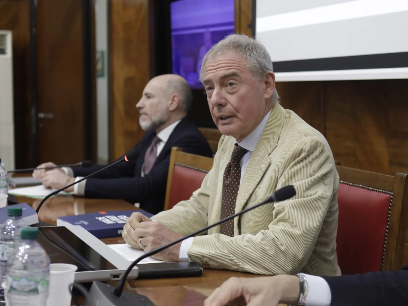 Urso conferma nuovo decreto energia 2026