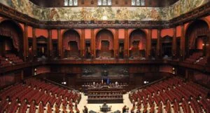 Bonus imprese con settimana corta, proposta di legge arriva alla Camera