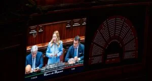 Comunicazioni di Meloni alla Camera su chiusura Stretto di Hormuz